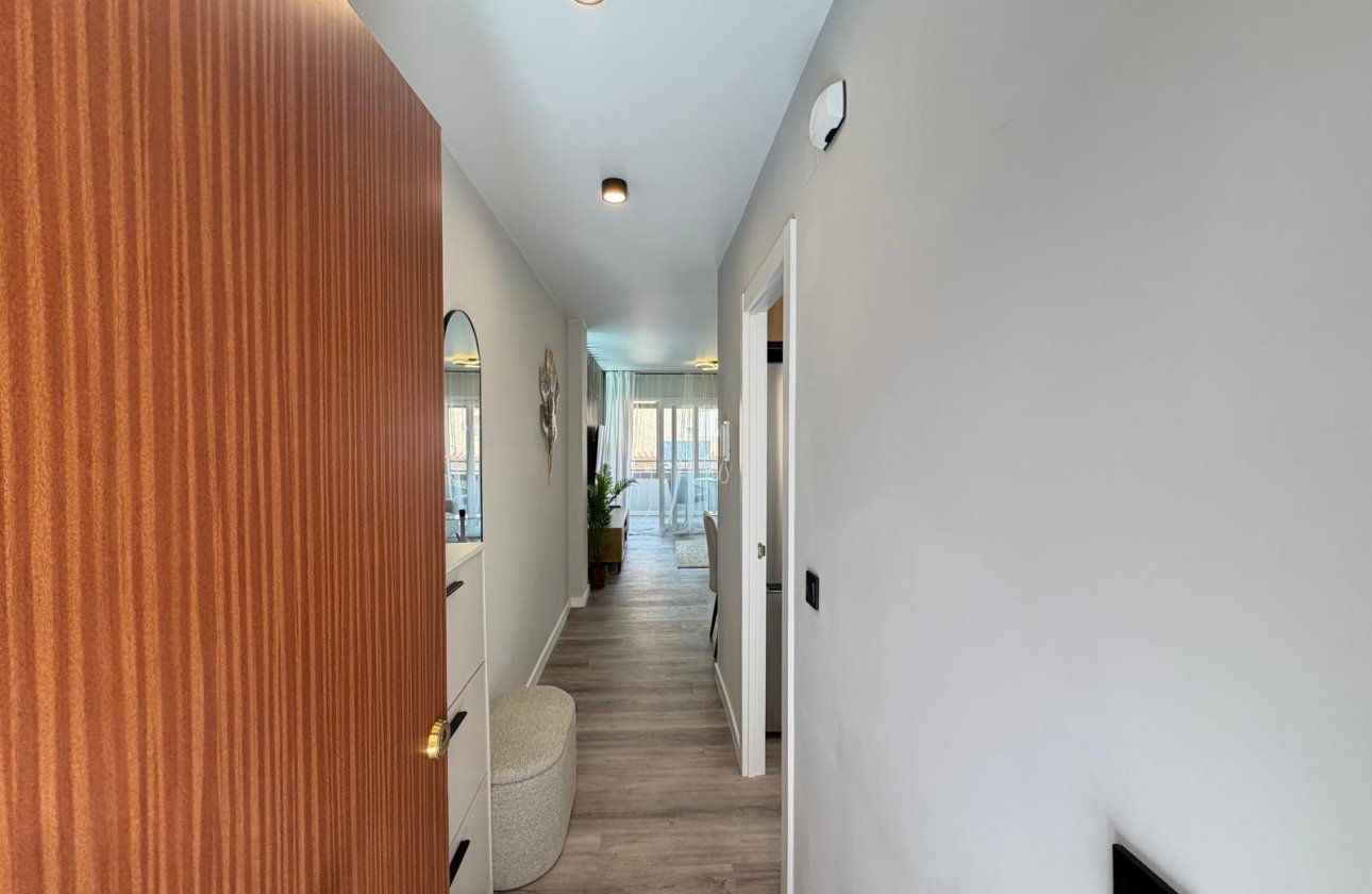 Herverkoop - Appartement -
Torrevieja - Estacion De Autobuses