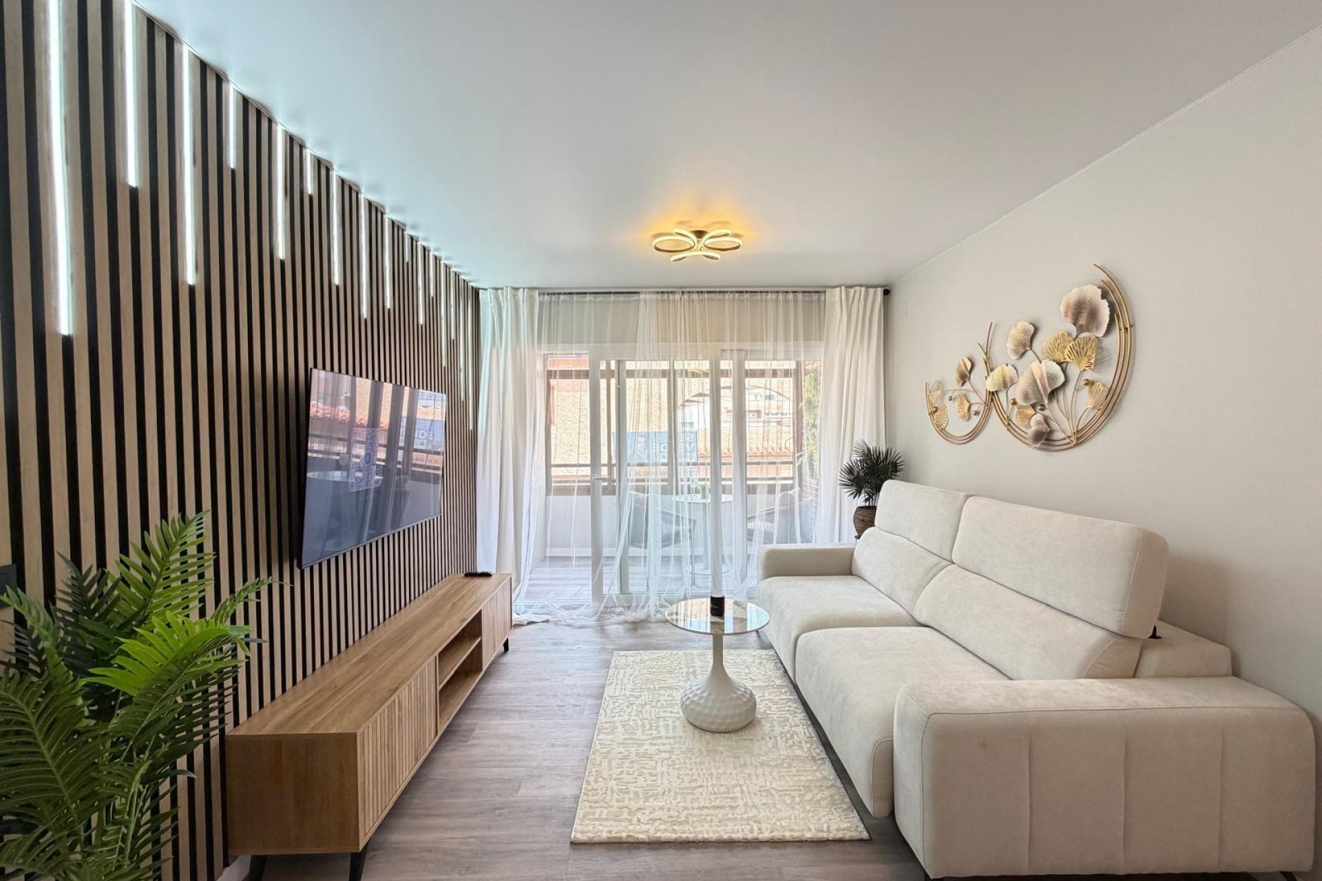 Herverkoop - Appartement -
Torrevieja - Estacion De Autobuses