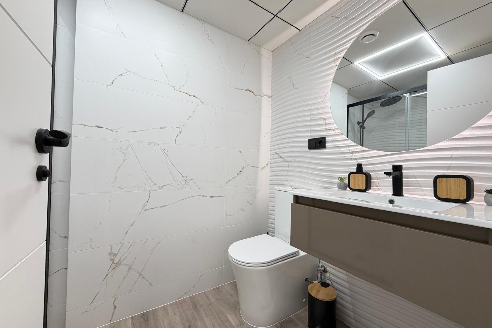 Herverkoop - Appartement -
Torrevieja - Estacion De Autobuses