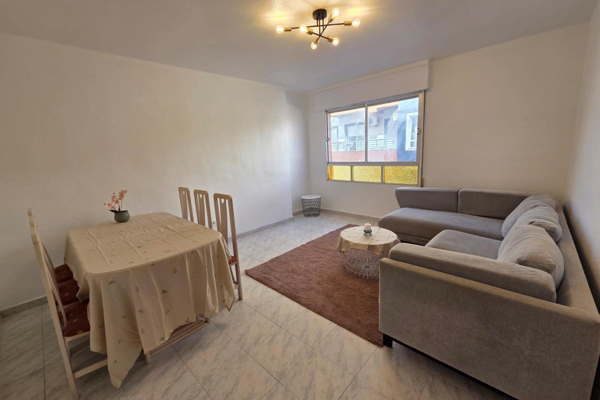 Herverkoop - Appartement -
Torrevieja - Estacion De Autobuses