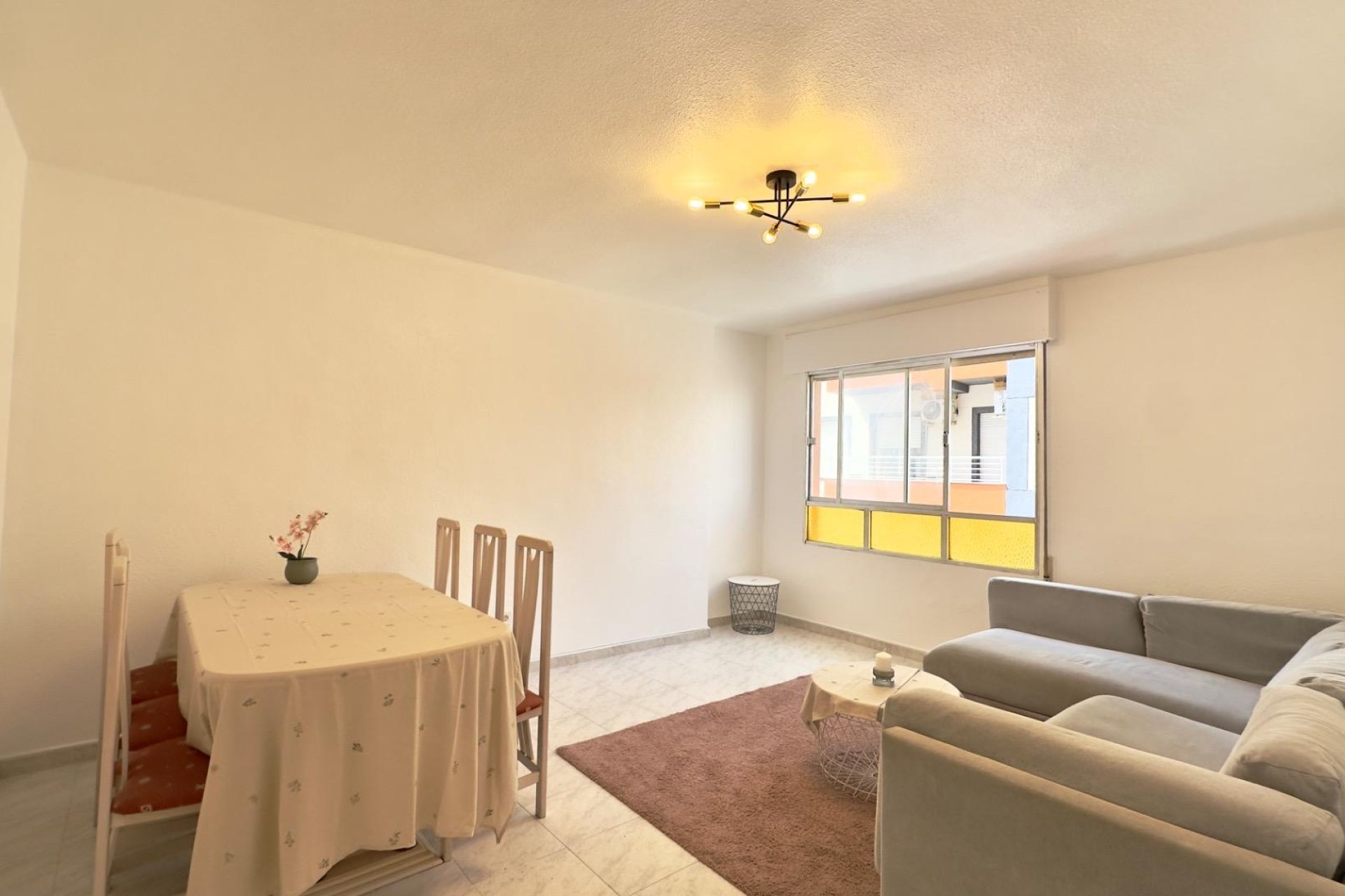 Herverkoop - Appartement -
Torrevieja - Estacion De Autobuses