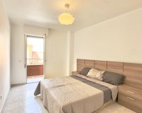 Herverkoop - Appartement -
Torrevieja - Estacion De Autobuses