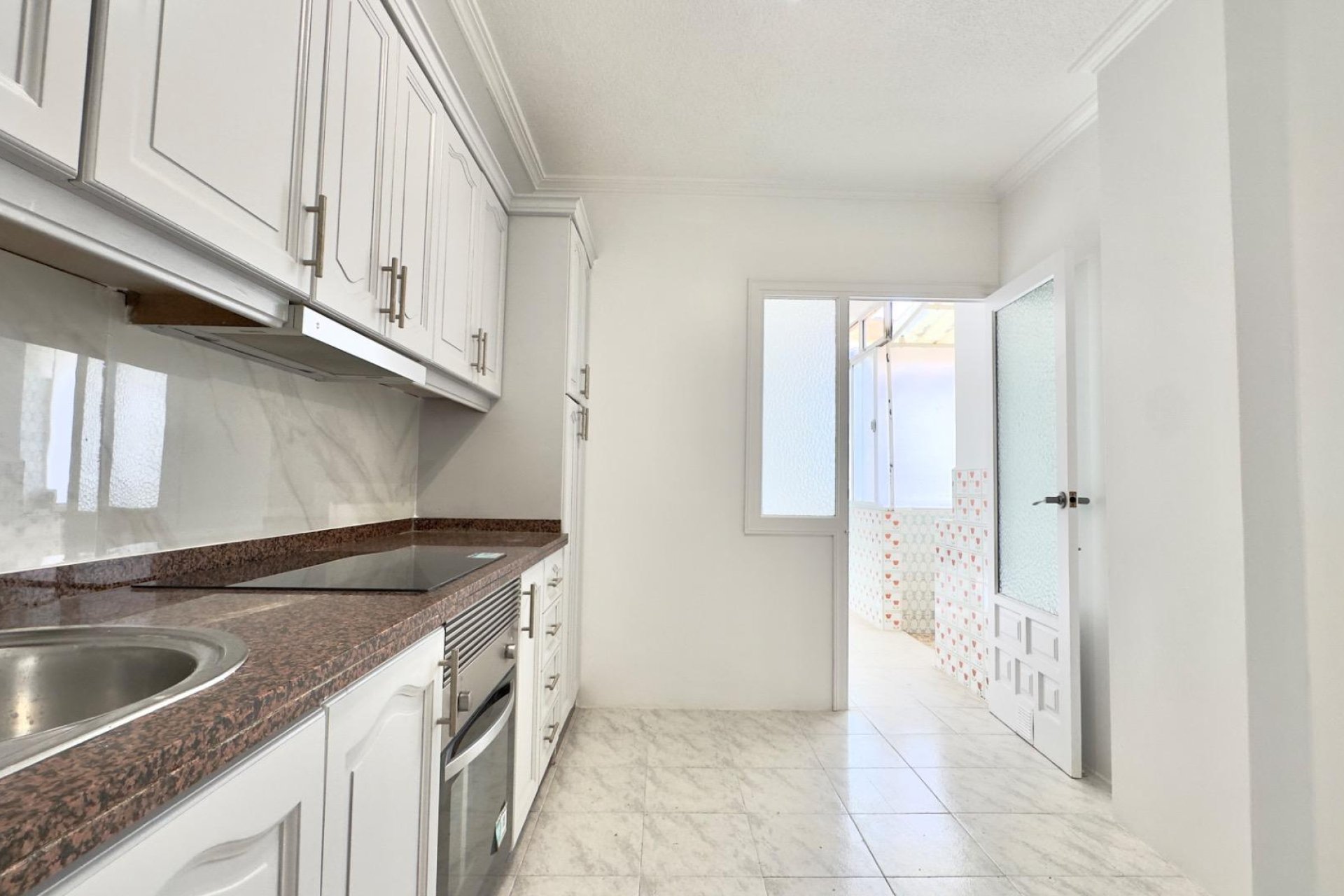 Herverkoop - Appartement -
Torrevieja - Estacion De Autobuses