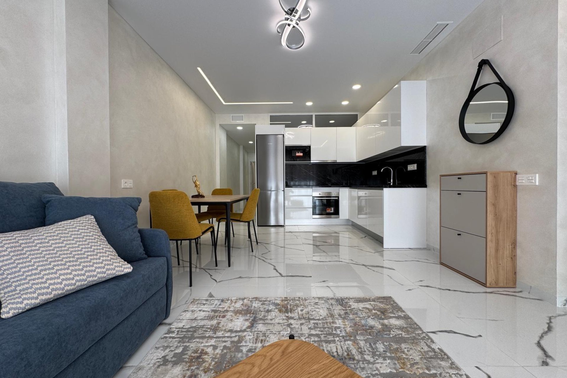 Herverkoop - Appartement -
Torrevieja - Estacion De Autobuses