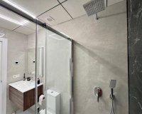 Herverkoop - Appartement -
Torrevieja - Estacion De Autobuses