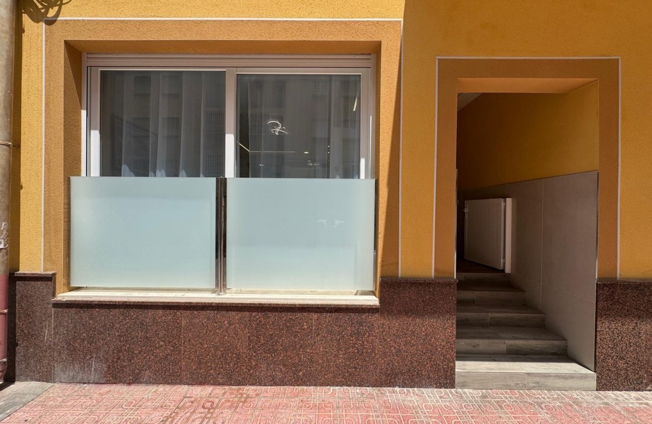Herverkoop - Appartement -
Torrevieja - Estacion De Autobuses