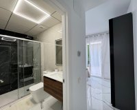 Herverkoop - Appartement -
Torrevieja - Estacion De Autobuses