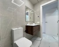 Herverkoop - Appartement -
Torrevieja - Estacion De Autobuses