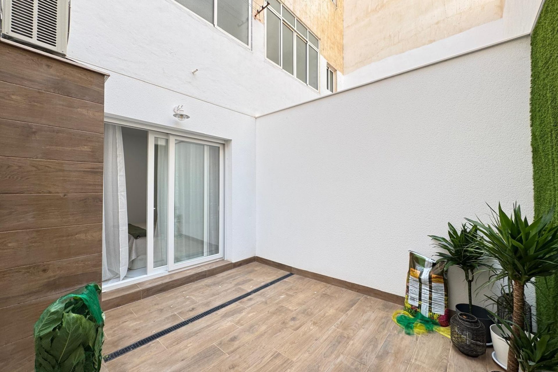 Herverkoop - Appartement -
Torrevieja - Estacion De Autobuses