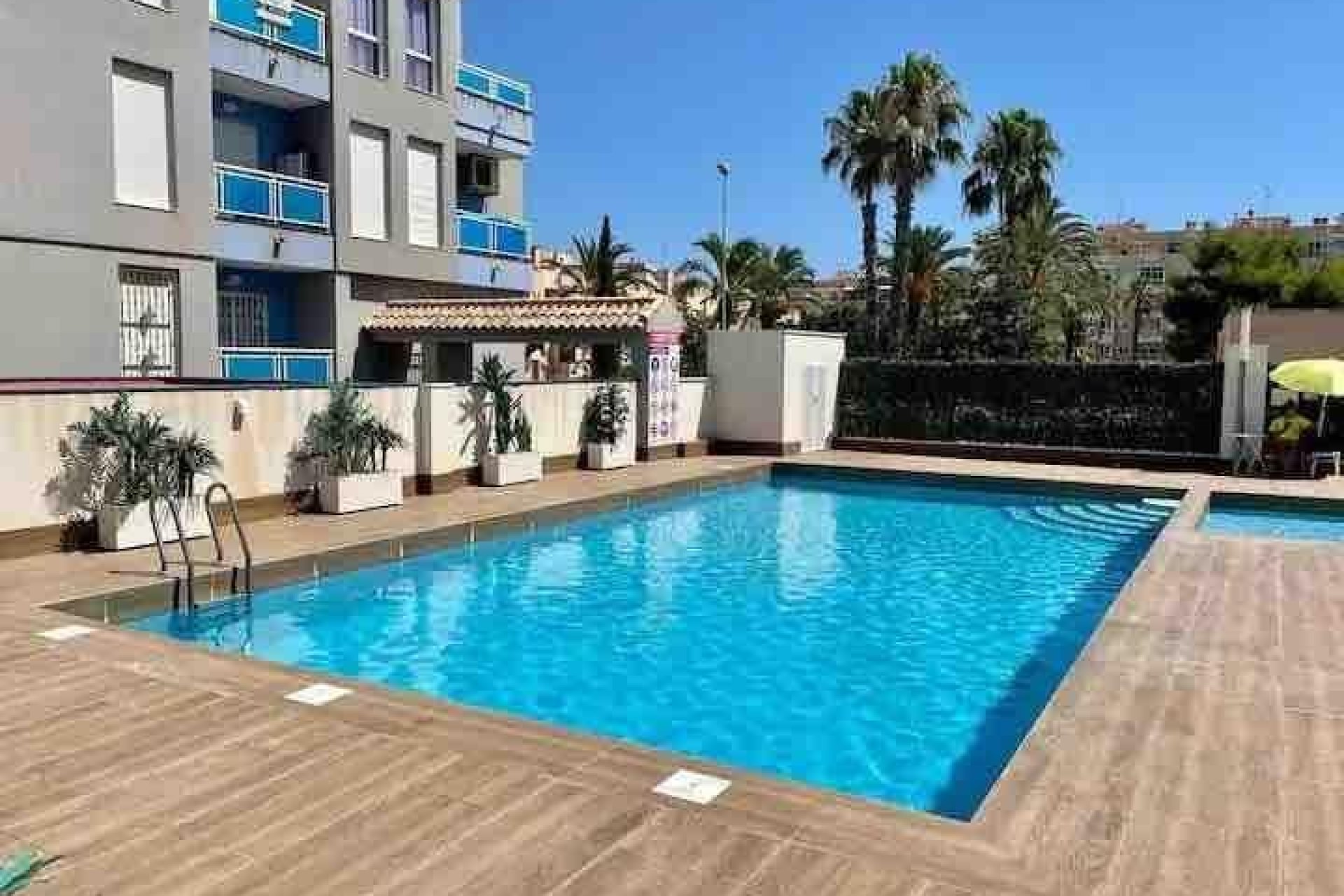 Herverkoop - Appartement -
Torrevieja - Estacion De Autobuses