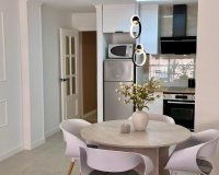 Herverkoop - Appartement -
Torrevieja - Estacion De Autobuses