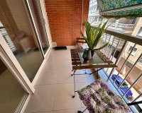 Herverkoop - Appartement -
Torrevieja - Estacion De Autobuses