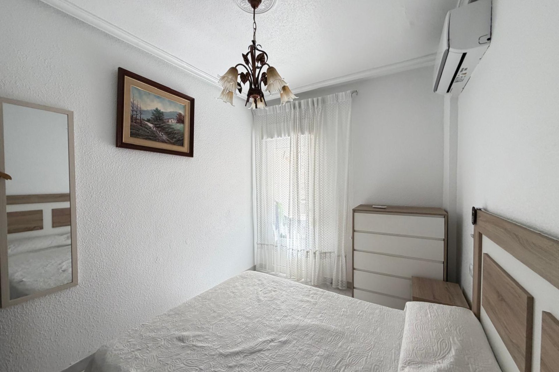 Herverkoop - Appartement -
Torrevieja - Estacion De Autobuses