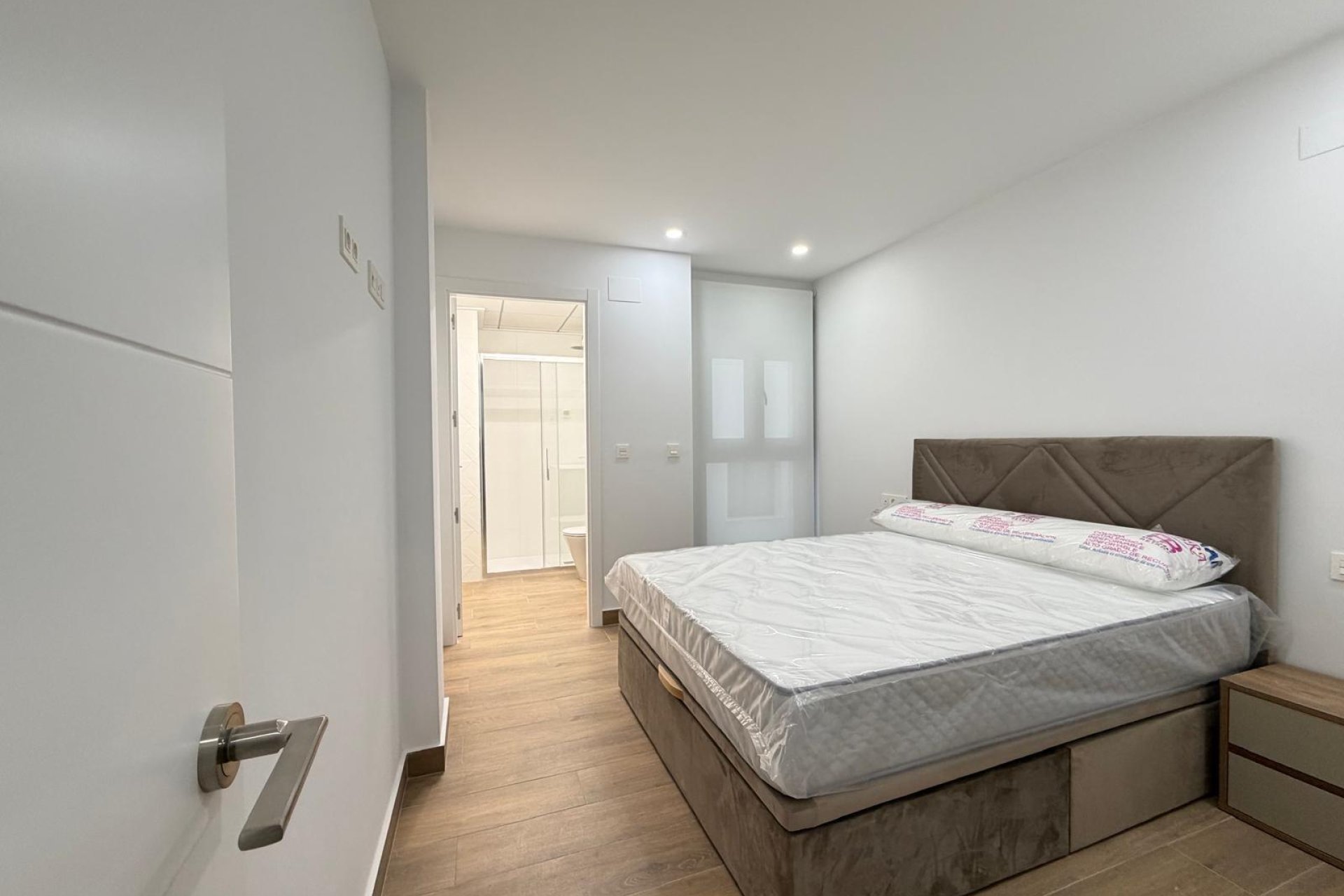 Herverkoop - Appartement -
Torrevieja - Estacion De Autobuses