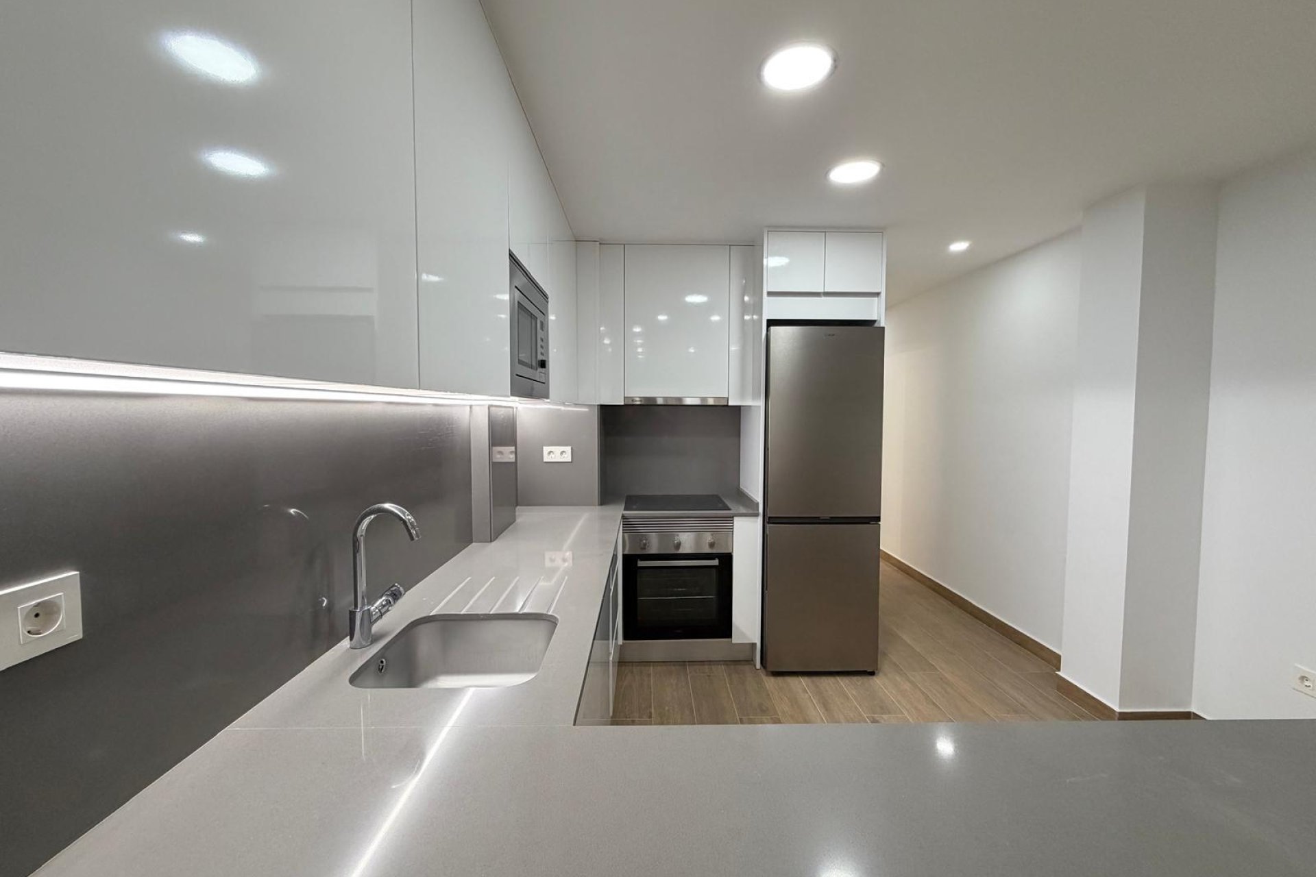 Herverkoop - Appartement -
Torrevieja - Estacion De Autobuses