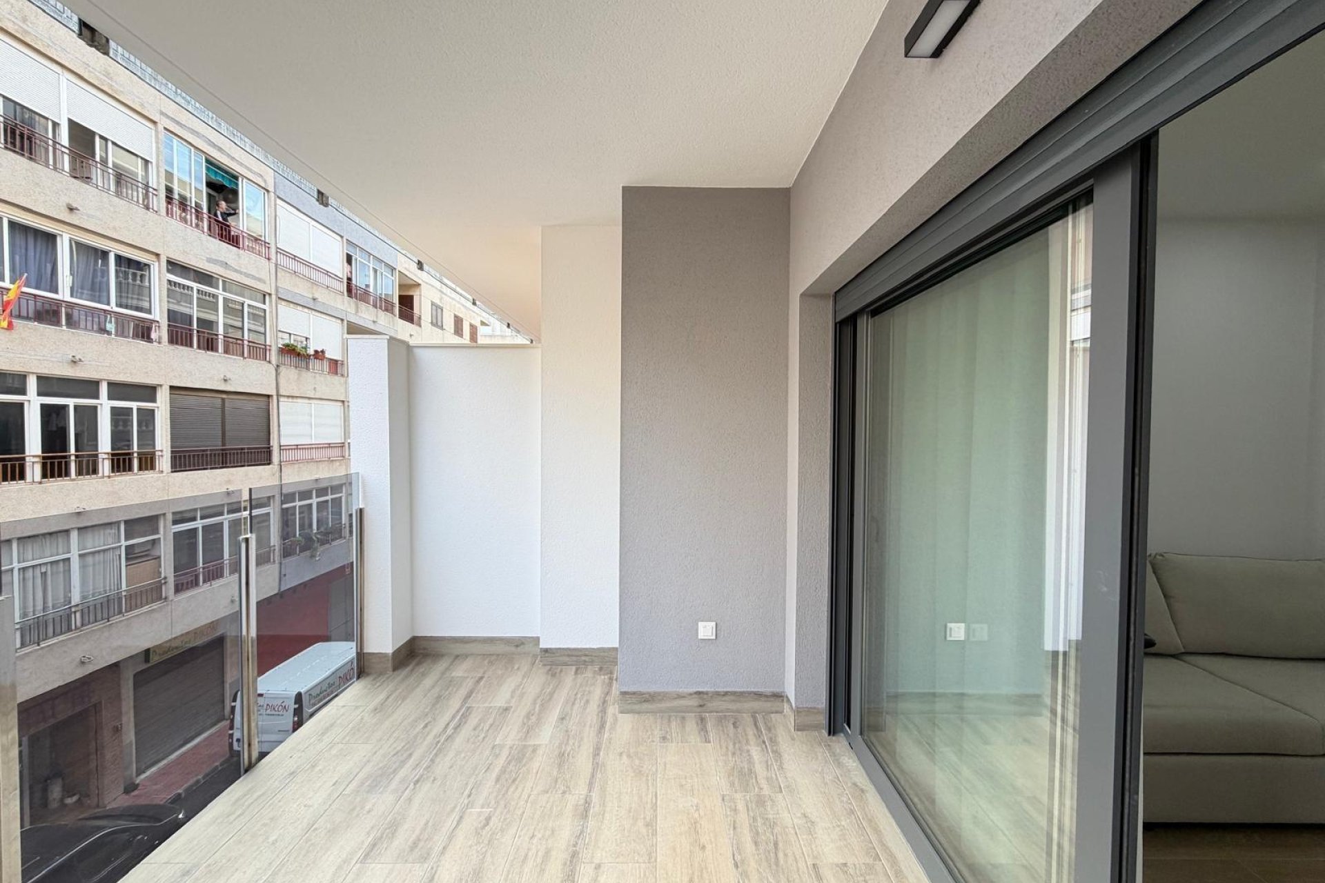 Herverkoop - Appartement -
Torrevieja - Estacion De Autobuses