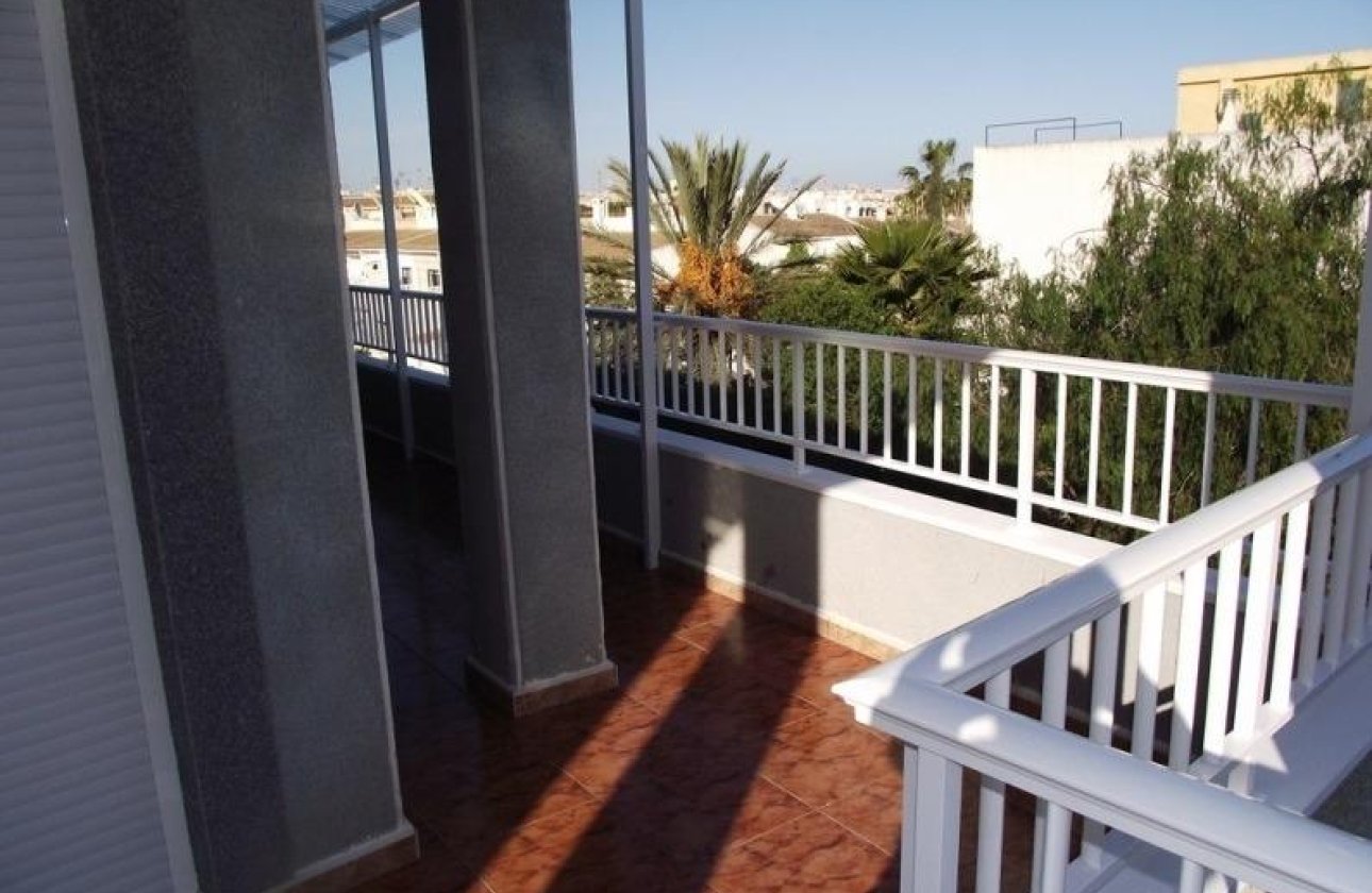 Herverkoop - Appartement -
Torrevieja - Estacion De Autobuses