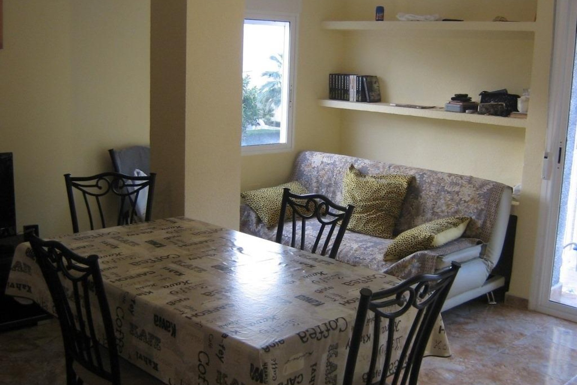 Herverkoop - Appartement -
Torrevieja - Estacion De Autobuses