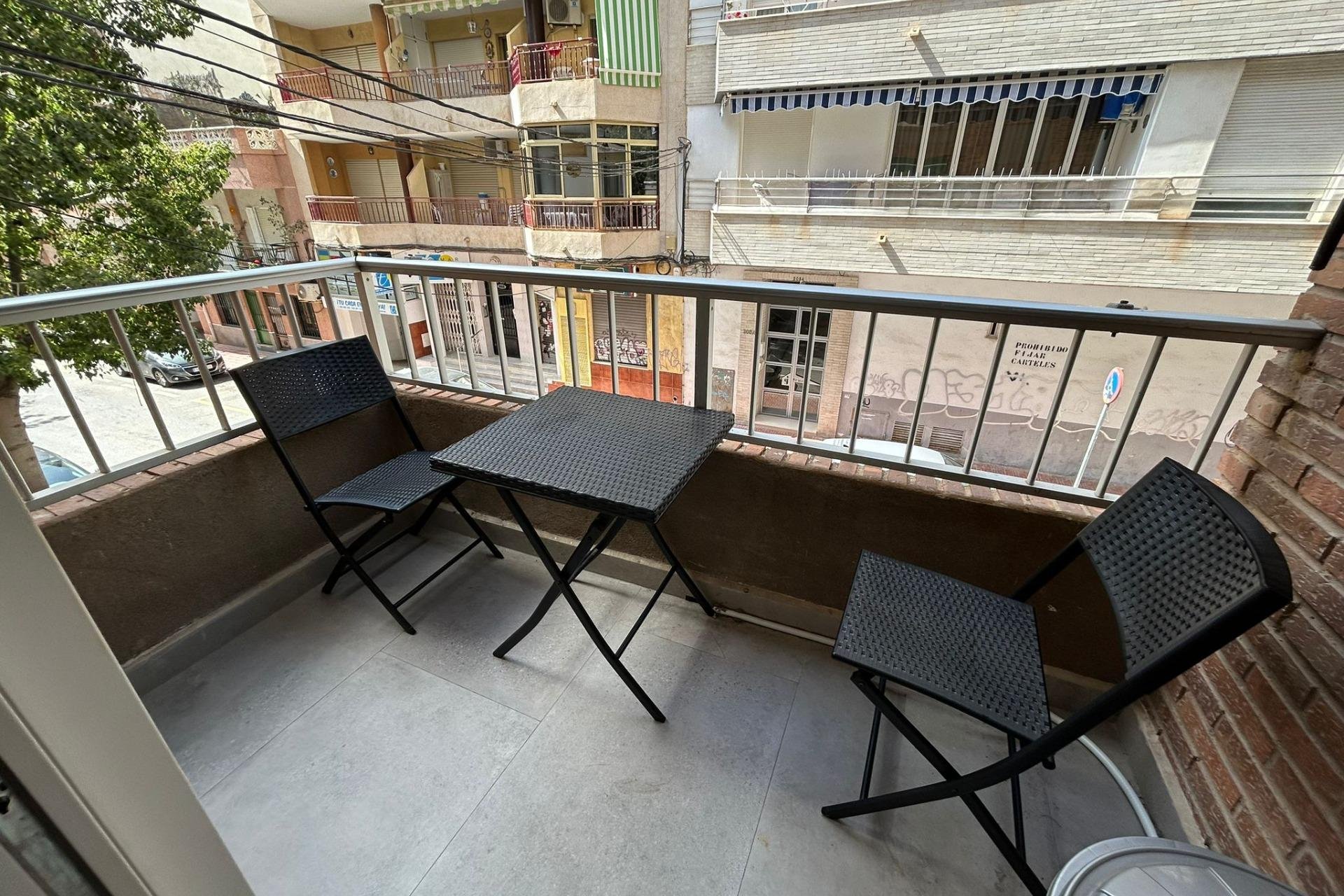 Herverkoop - Appartement -
Torrevieja - Estacion De Autobuses
