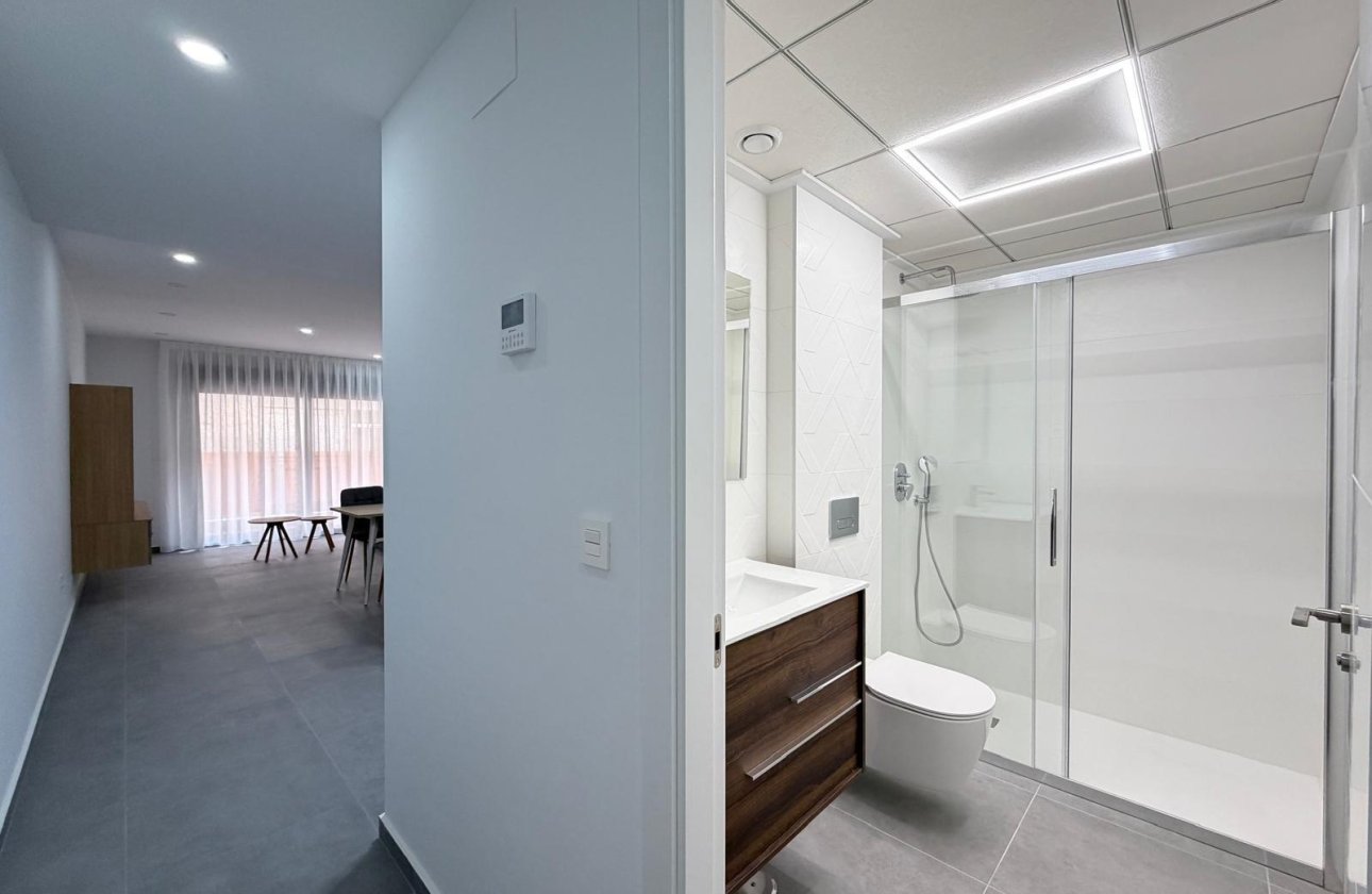 Herverkoop - Appartement -
Torrevieja - Estacion De Autobuses