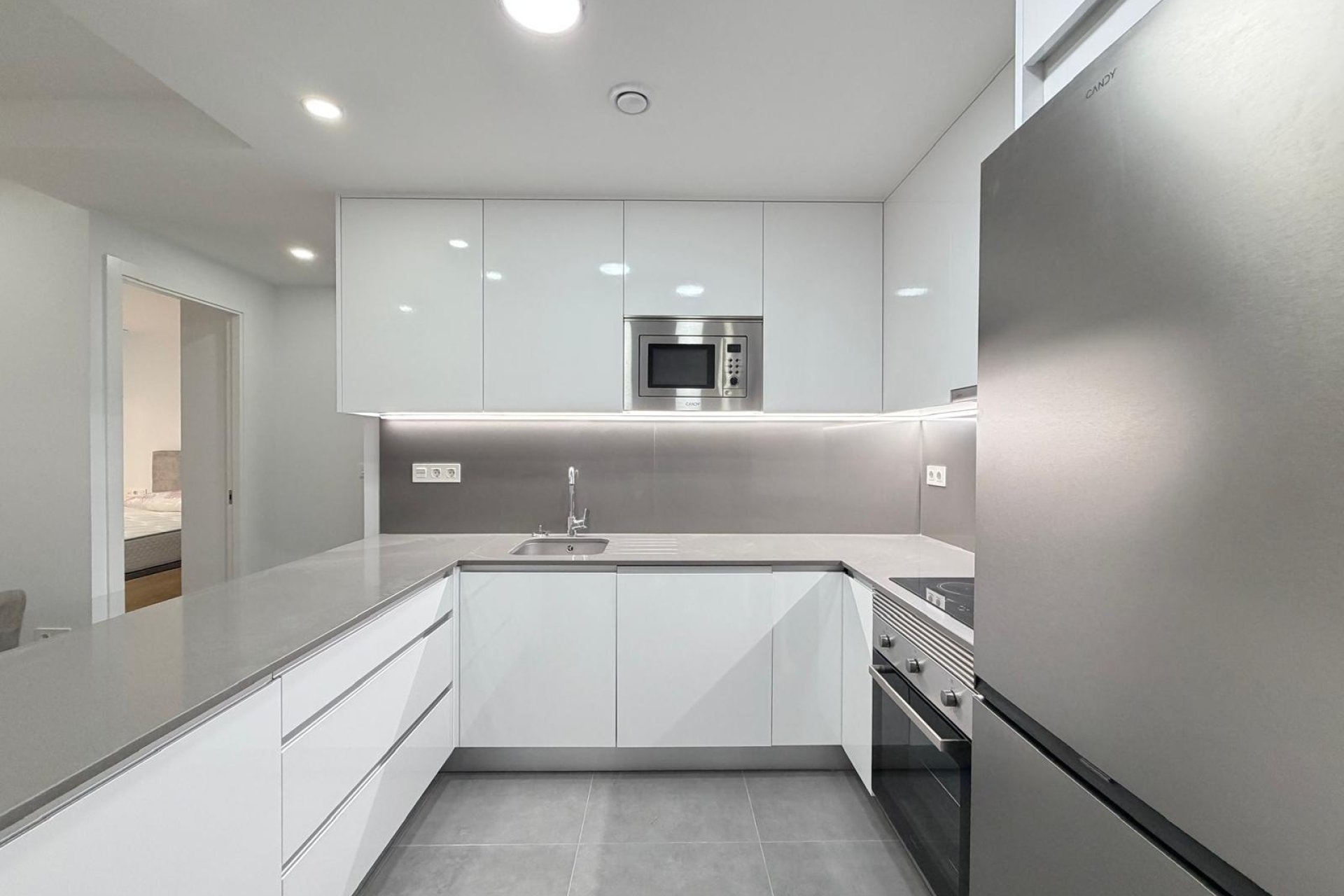 Herverkoop - Appartement -
Torrevieja - Estacion De Autobuses