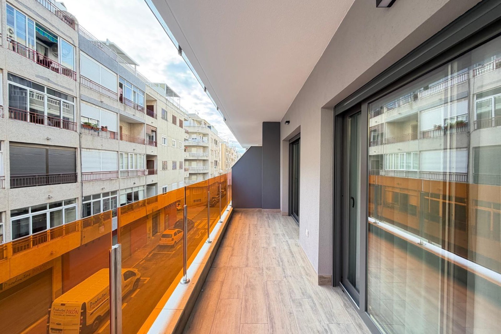 Herverkoop - Appartement -
Torrevieja - Estacion De Autobuses