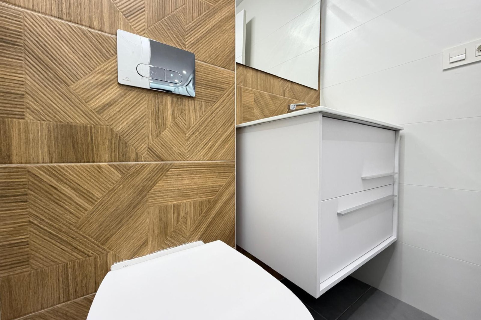 Herverkoop - Appartement -
Torrevieja - Estacion De Autobuses