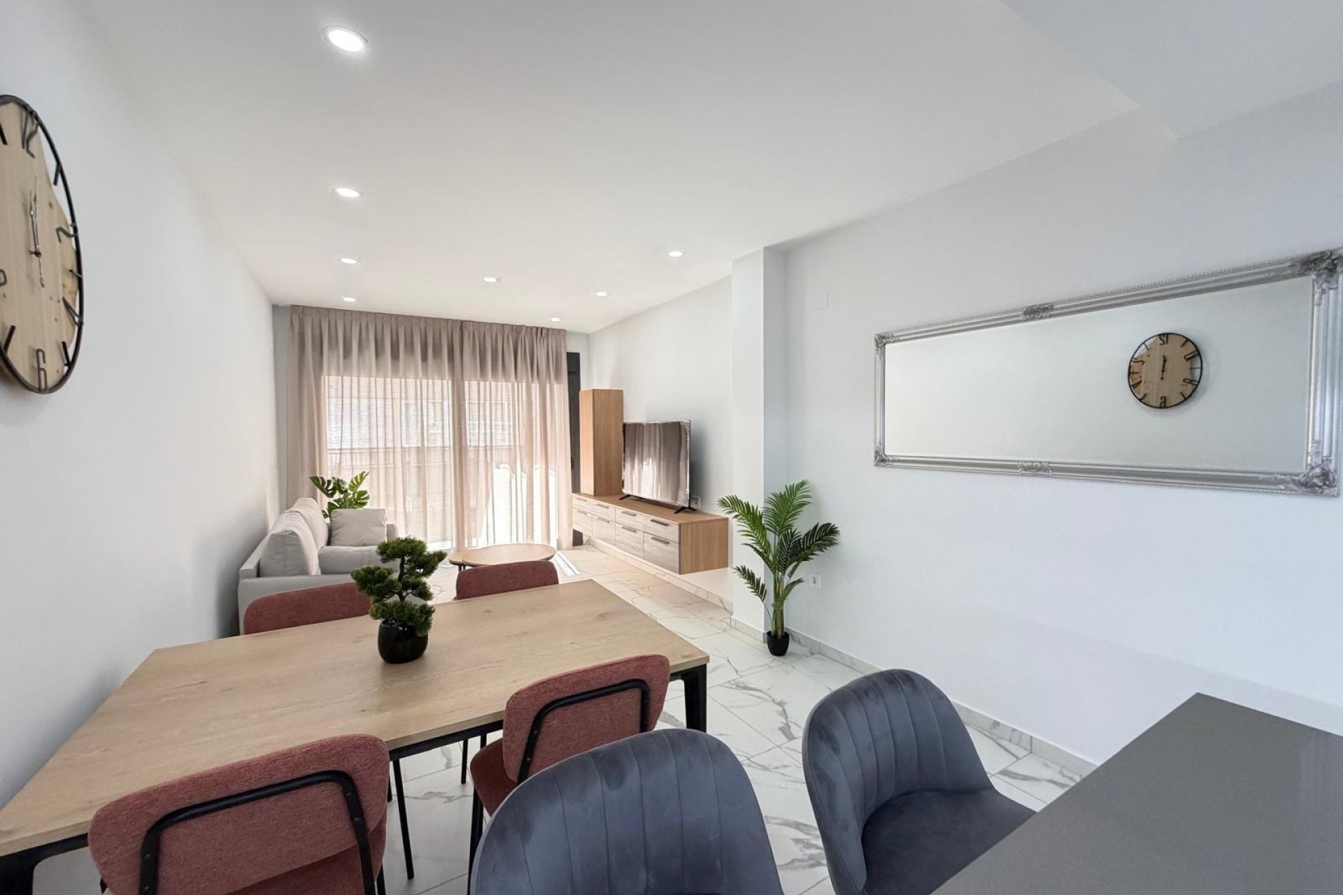 Herverkoop - Appartement -
Torrevieja - Estacion De Autobuses