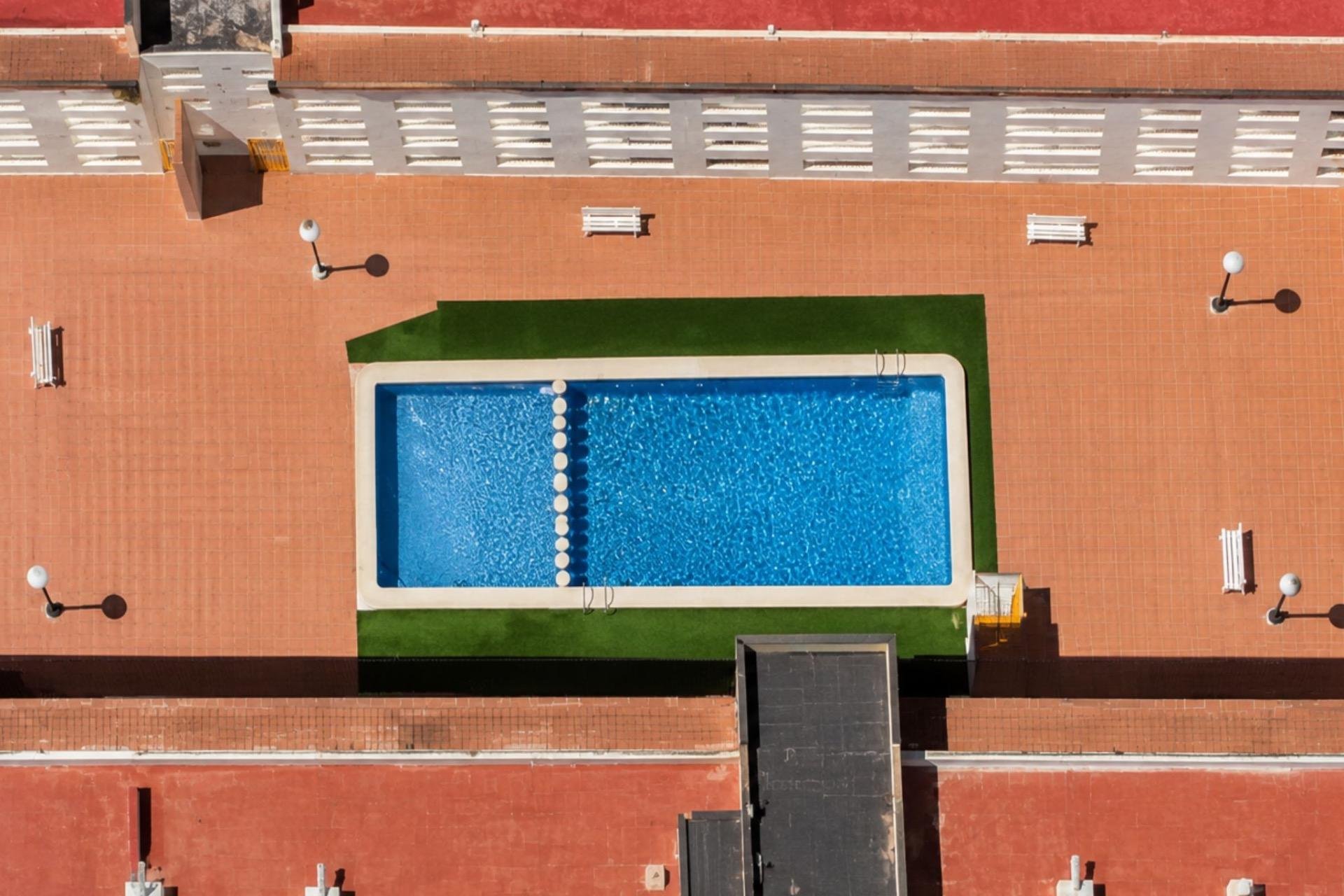 Herverkoop - Appartement -
Torrevieja - Estacion De Autobuses