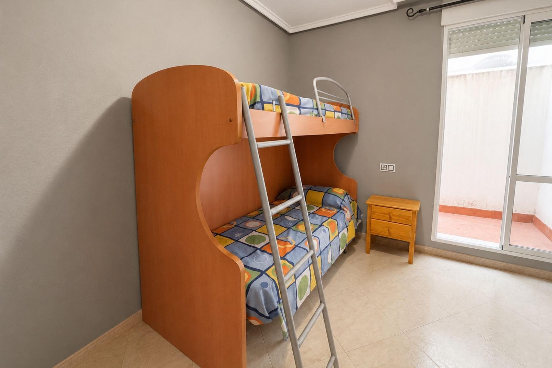 Herverkoop - Appartement -
Torrevieja - Estacion De Autobuses