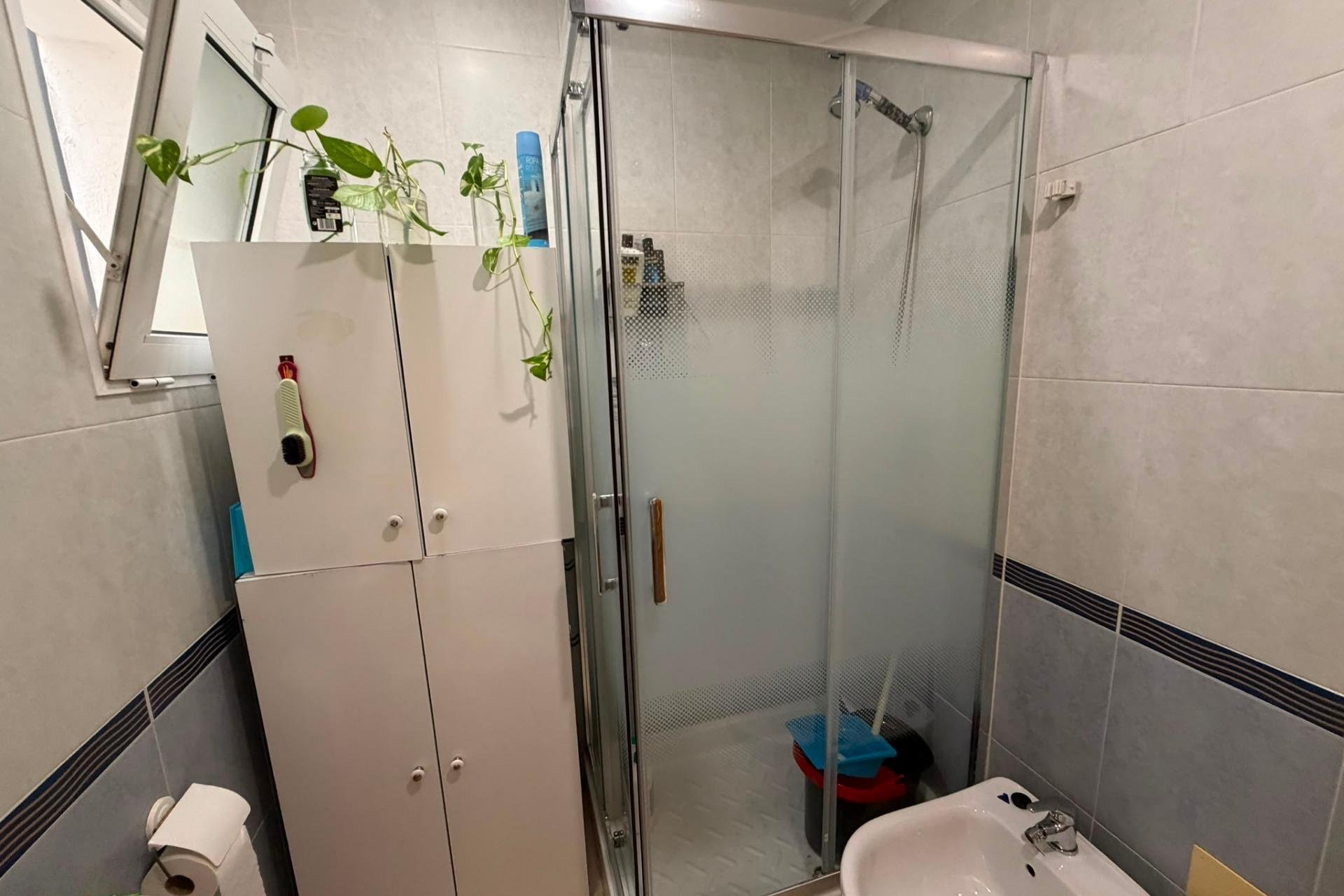 Herverkoop - Appartement -
Torrevieja - Estacion De Autobuses