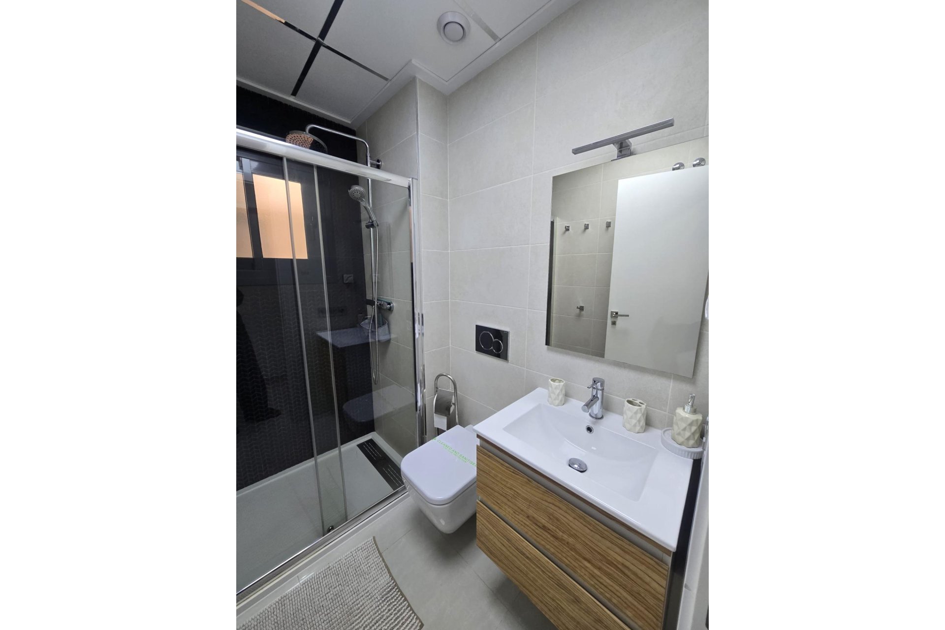 Herverkoop - Appartement -
Torrevieja - Estacion De Autobuses