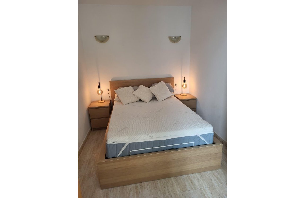 Herverkoop - Appartement -
Torrevieja - Estacion De Autobuses