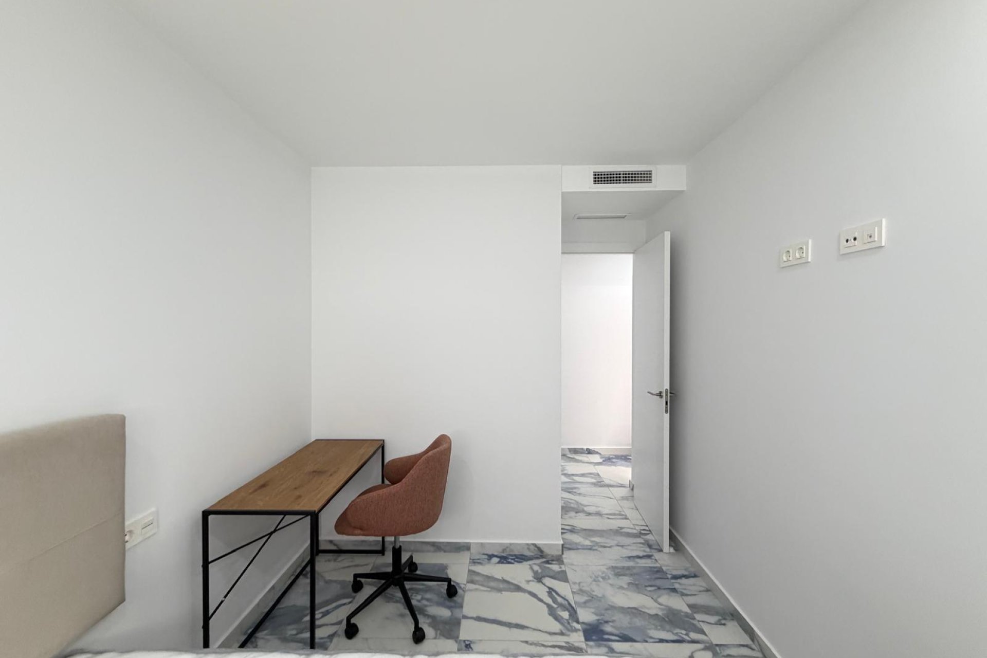 Herverkoop - Appartement -
Torrevieja - Estacion De Autobuses