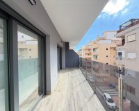 Herverkoop - Appartement -
Torrevieja - Estacion De Autobuses