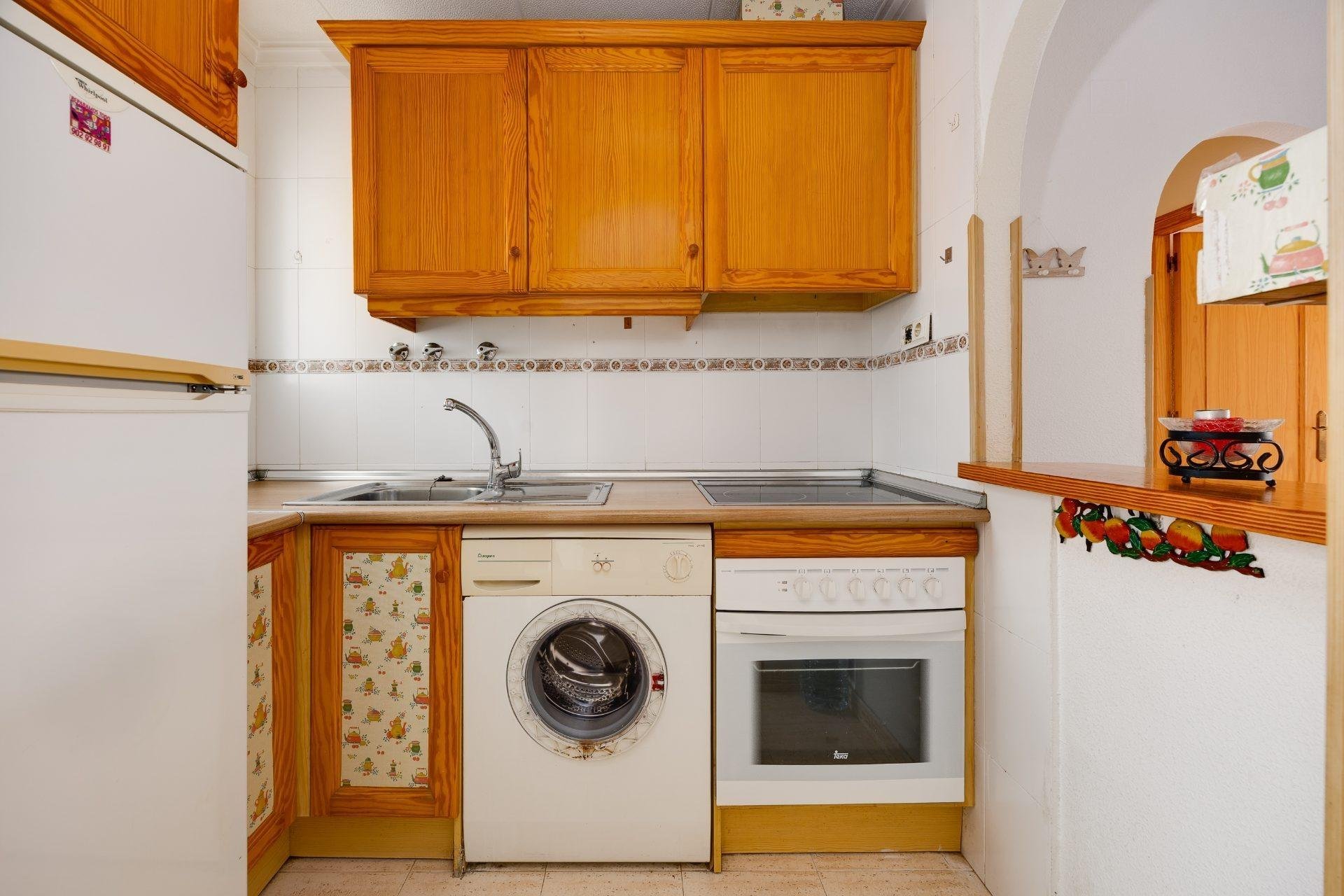 Herverkoop - Appartement -
Torrevieja - Estacion De Autobuses