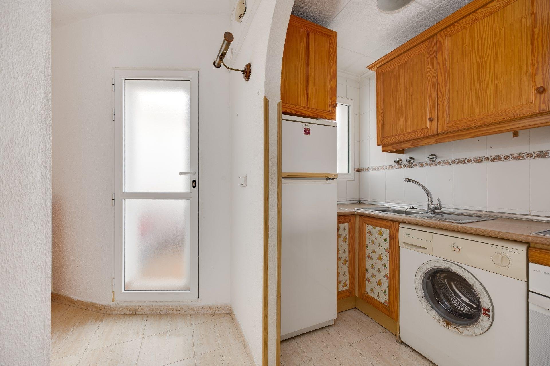 Herverkoop - Appartement -
Torrevieja - Estacion De Autobuses