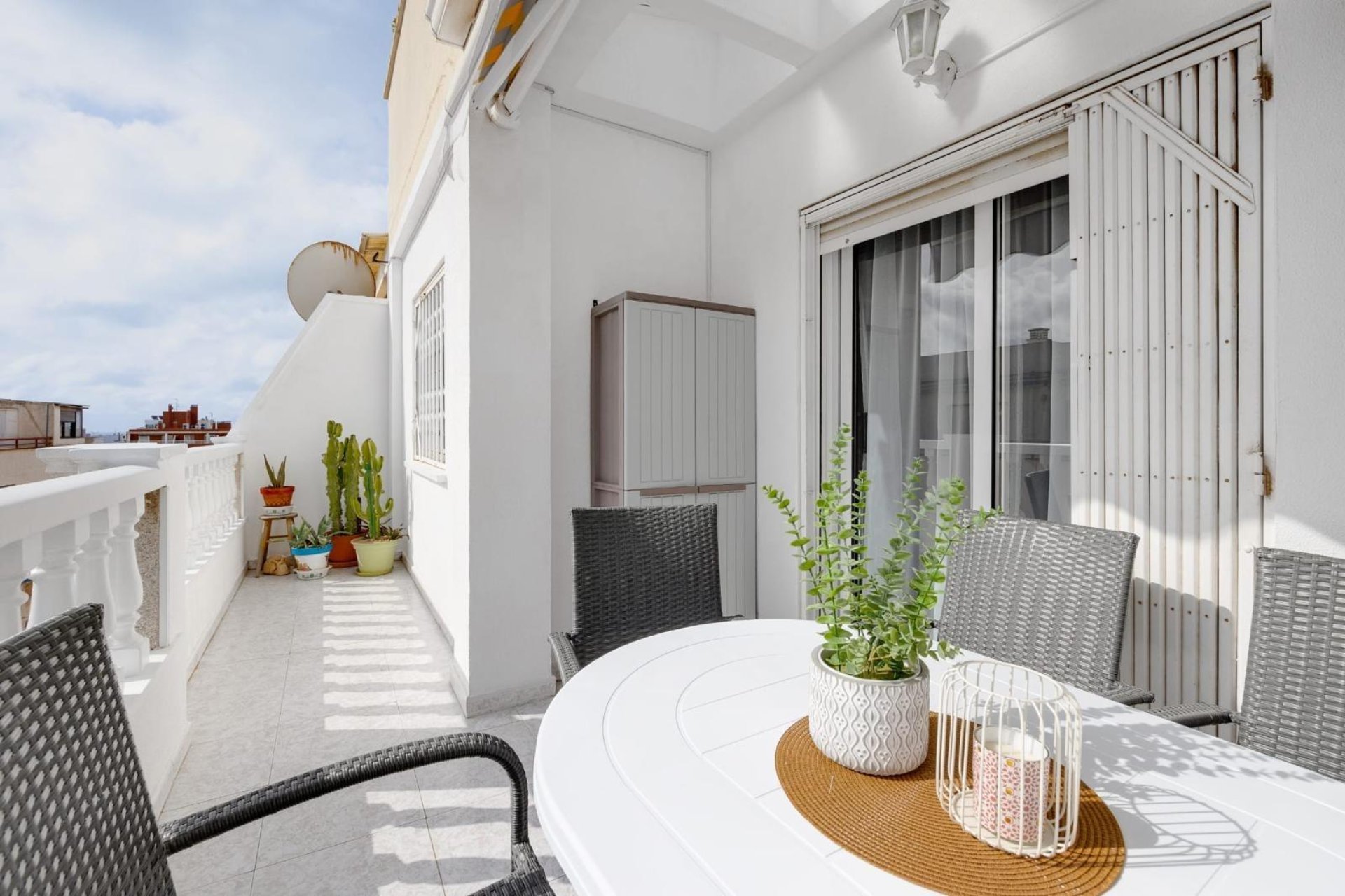 Herverkoop - Appartement -
Torrevieja - Estacion De Autobuses