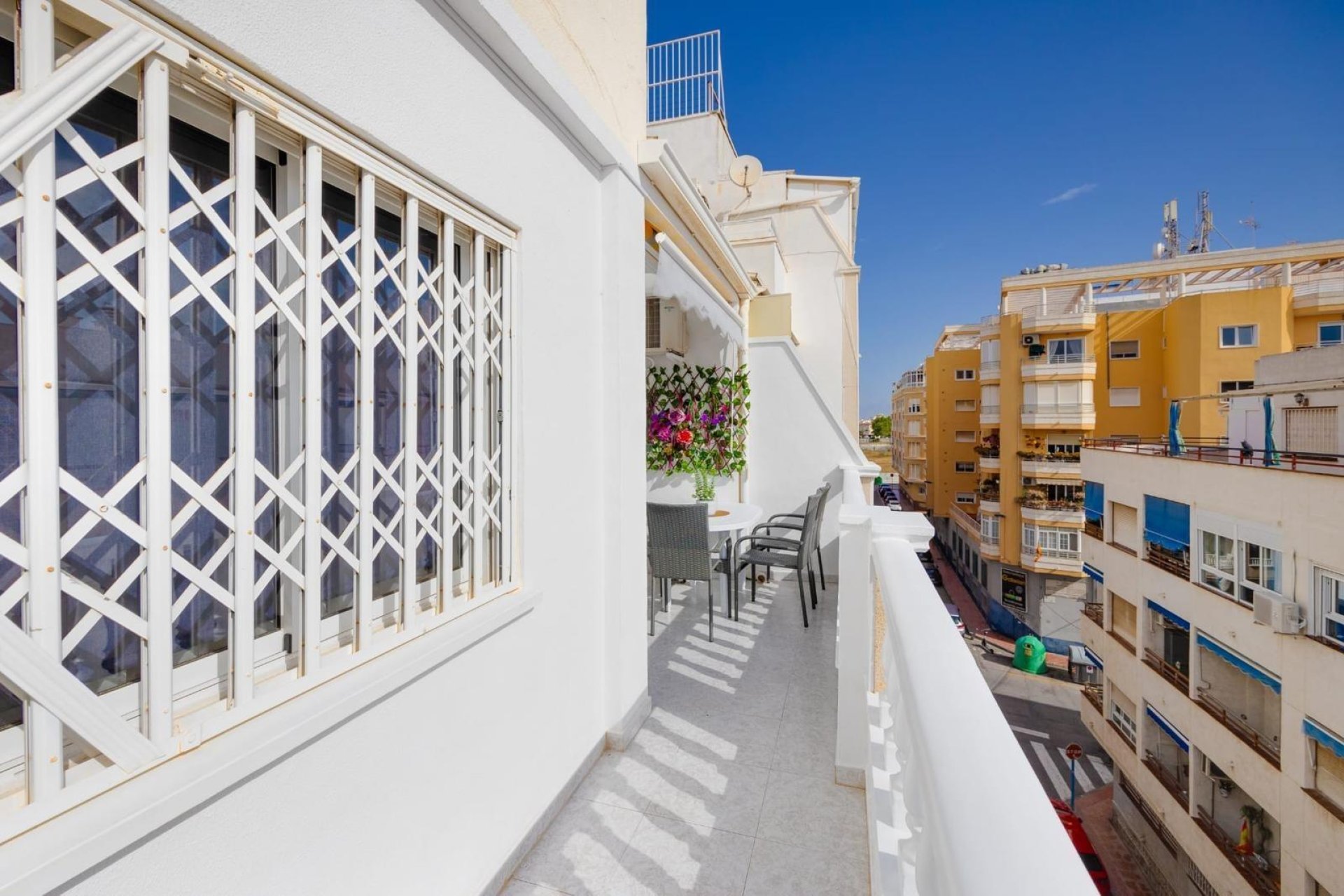 Herverkoop - Appartement -
Torrevieja - Estacion De Autobuses