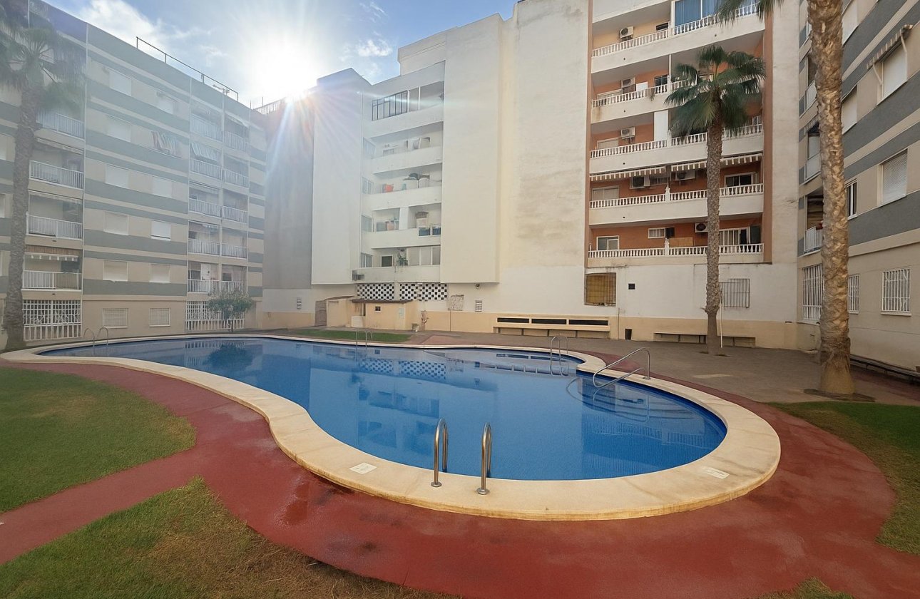Herverkoop - Appartement -
Torrevieja - Habaneras