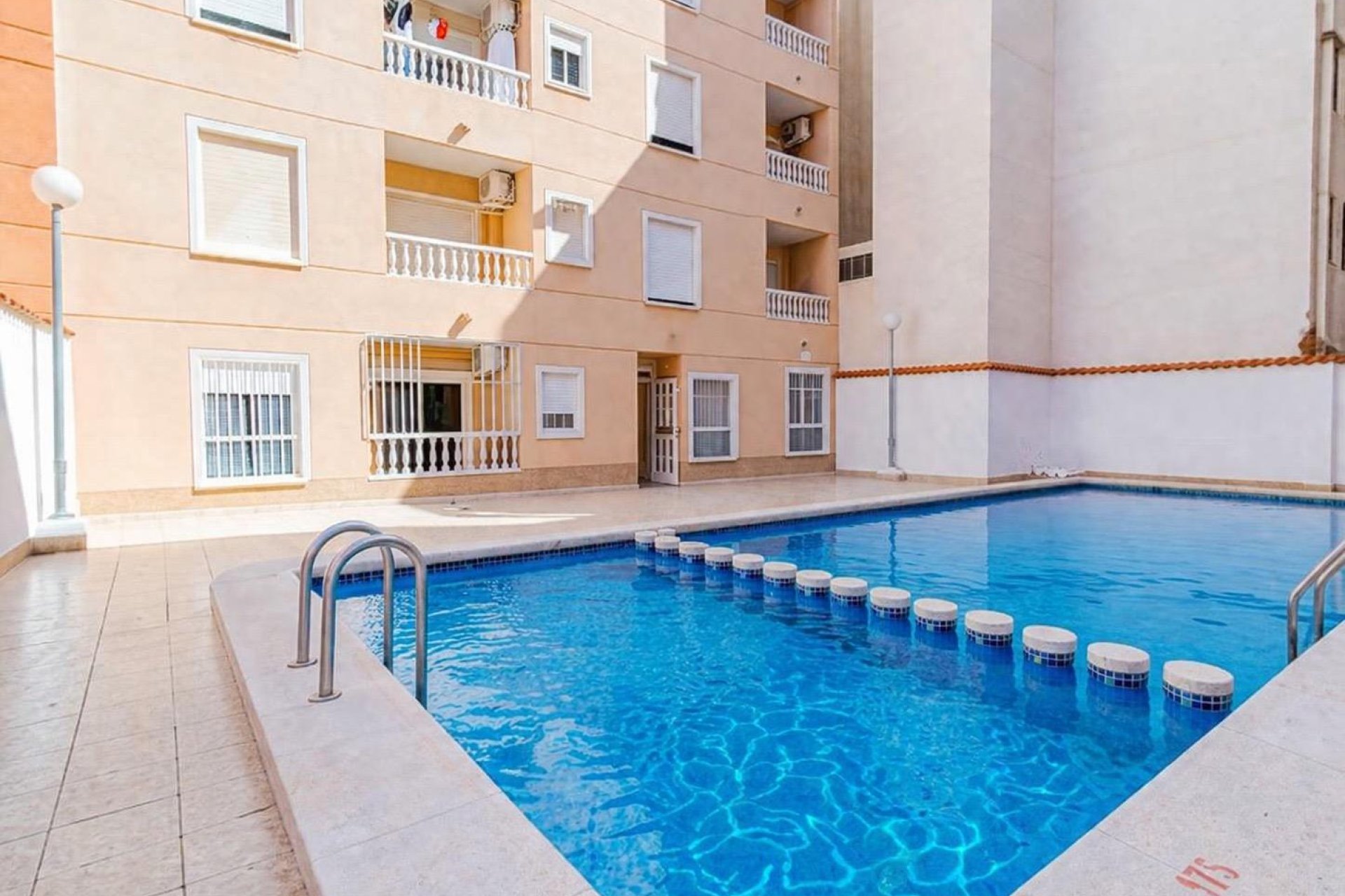 Herverkoop - Appartement -
Torrevieja - Habaneras