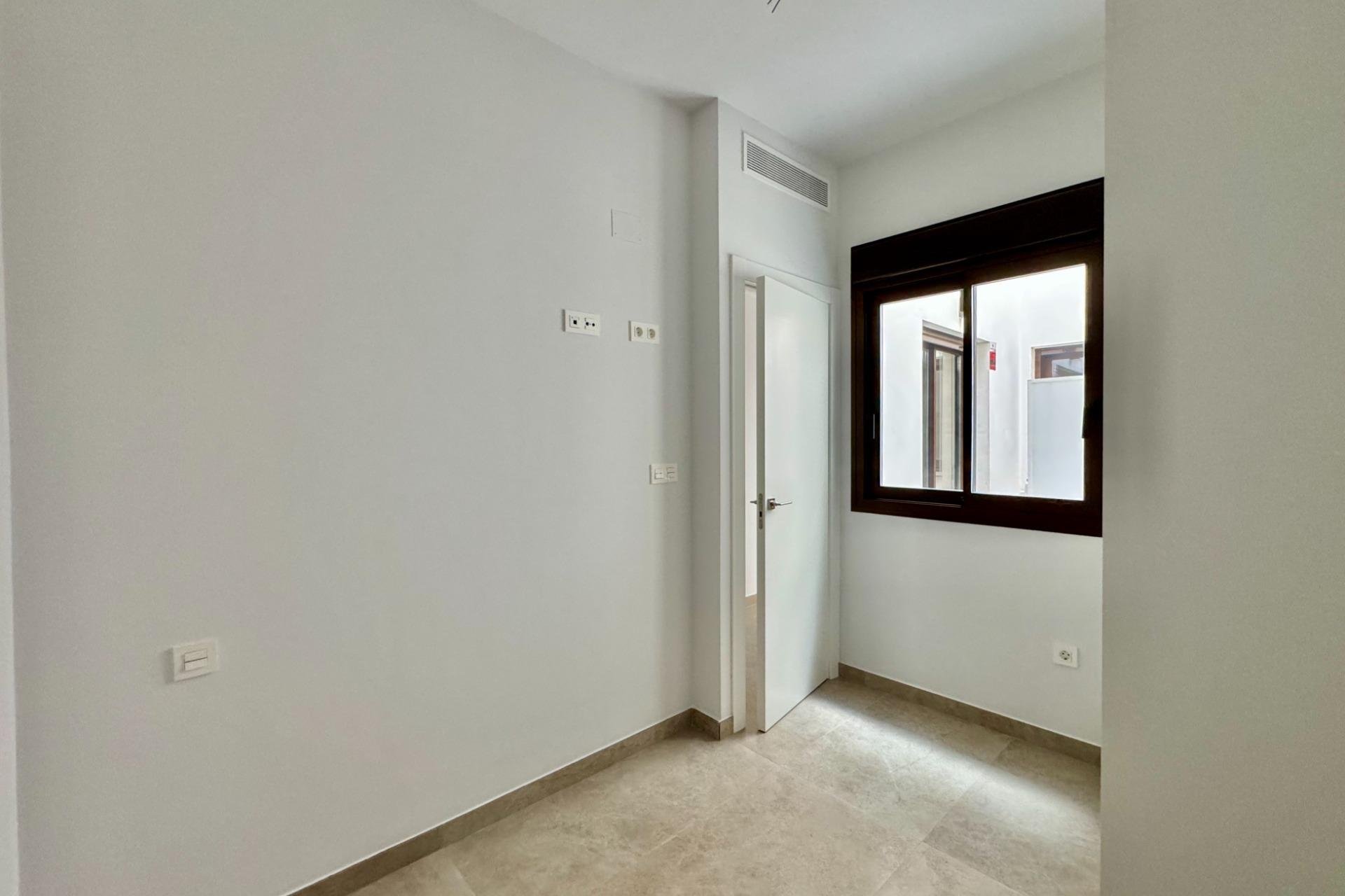 Herverkoop - Appartement -
Torrevieja - Habaneras