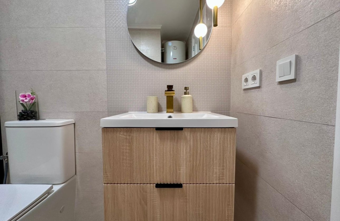 Herverkoop - Appartement -
Torrevieja - Habaneras