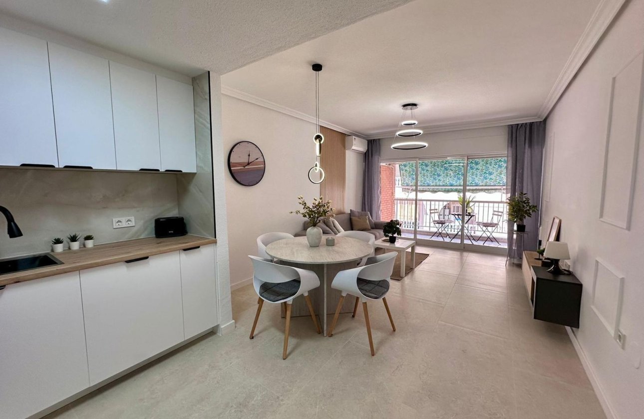Herverkoop - Appartement -
Torrevieja - Habaneras