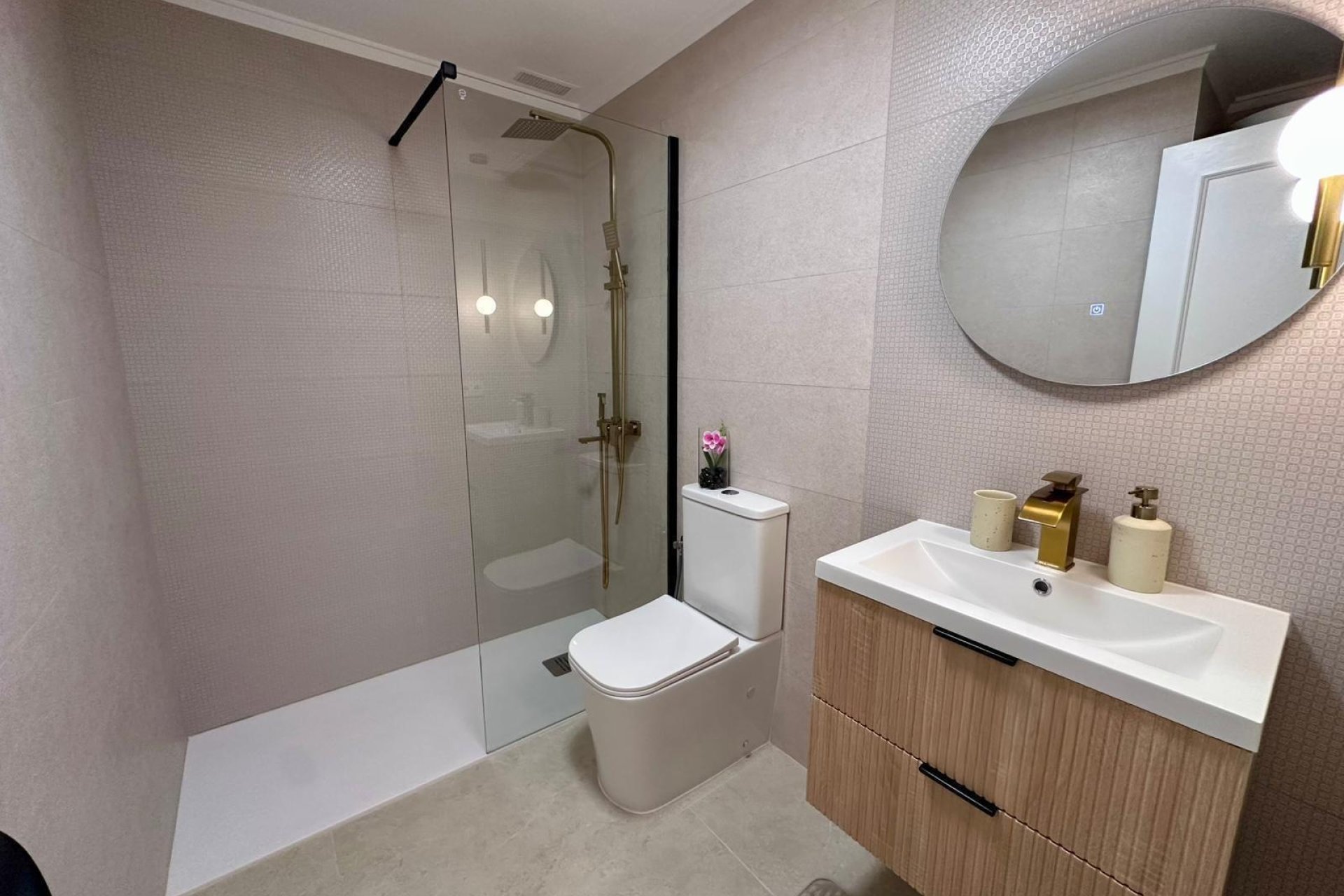 Herverkoop - Appartement -
Torrevieja - Habaneras