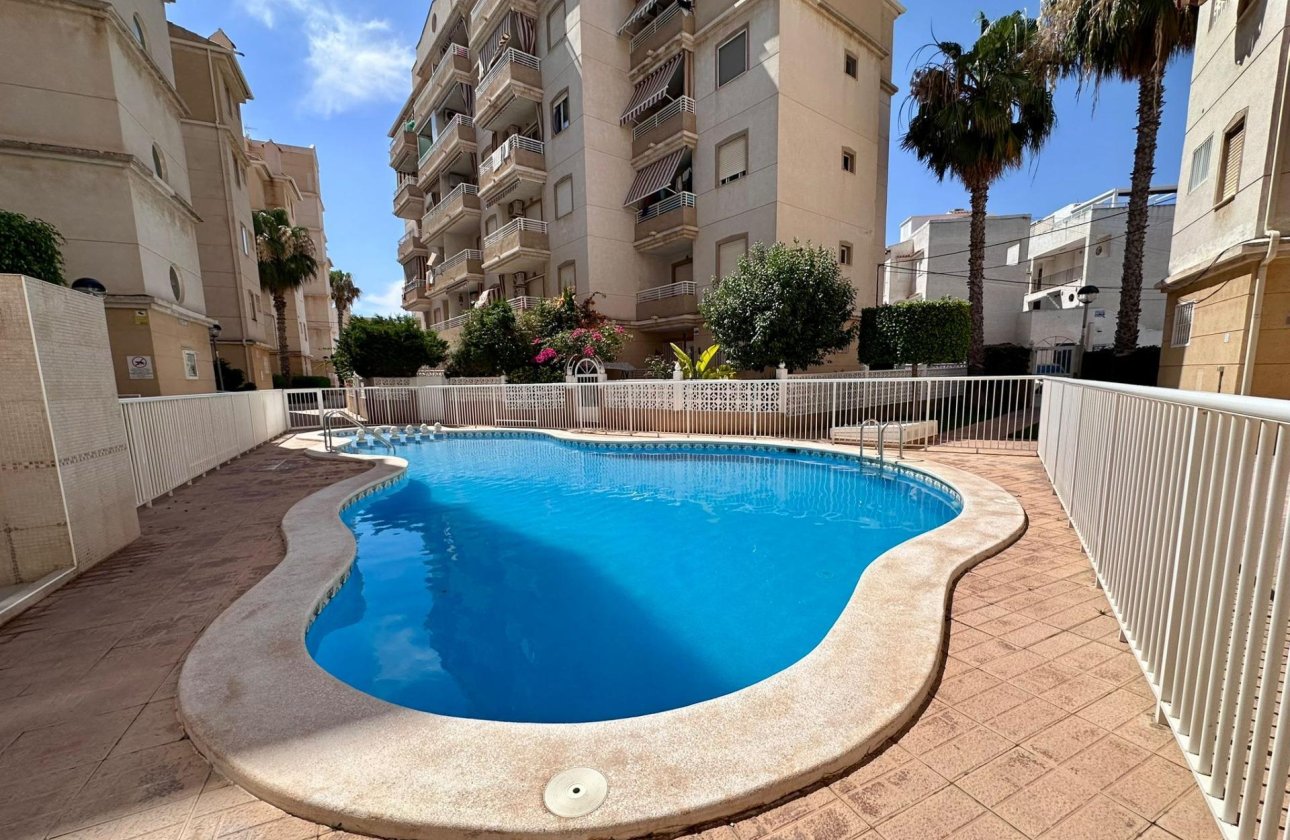 Herverkoop - Appartement -
Torrevieja - Habaneras