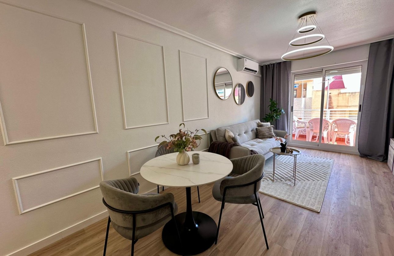 Herverkoop - Appartement -
Torrevieja - Habaneras