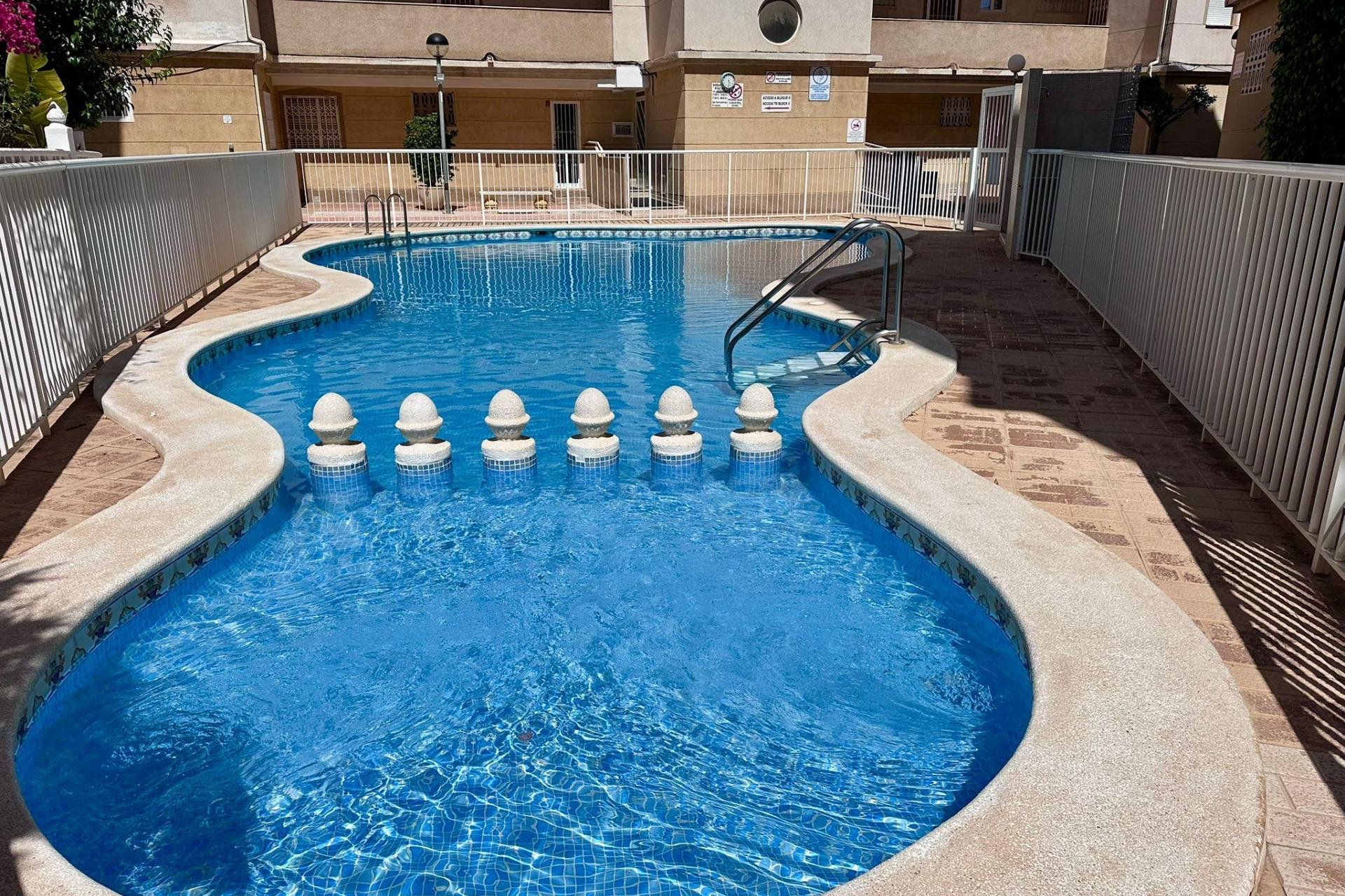 Herverkoop - Appartement -
Torrevieja - Habaneras