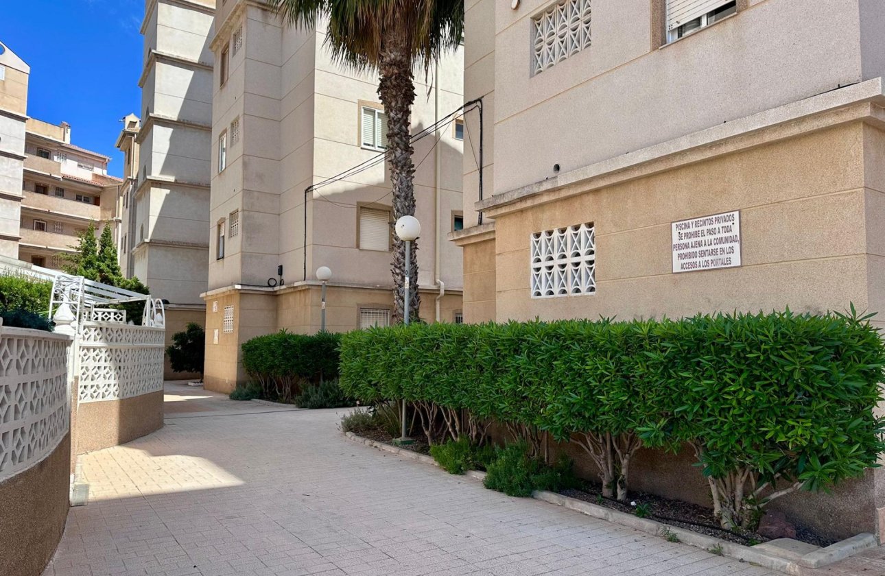 Herverkoop - Appartement -
Torrevieja - Habaneras