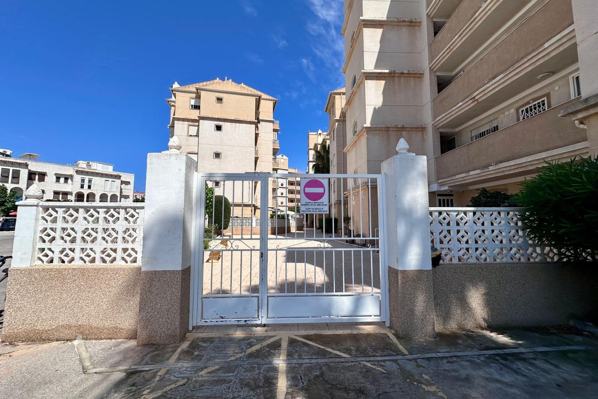 Herverkoop - Appartement -
Torrevieja - Habaneras